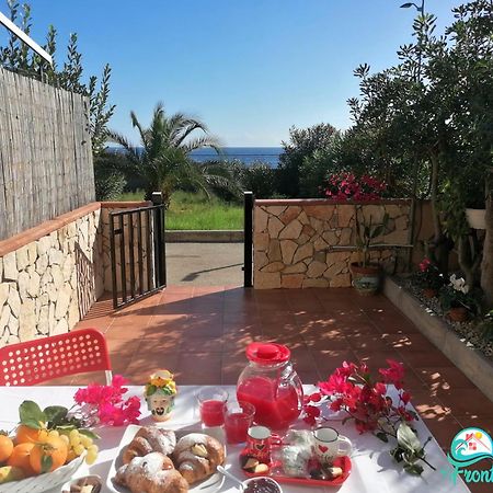 Casa Fronte Mare Βίλα Santa Teresa Di Riva Εξωτερικό φωτογραφία