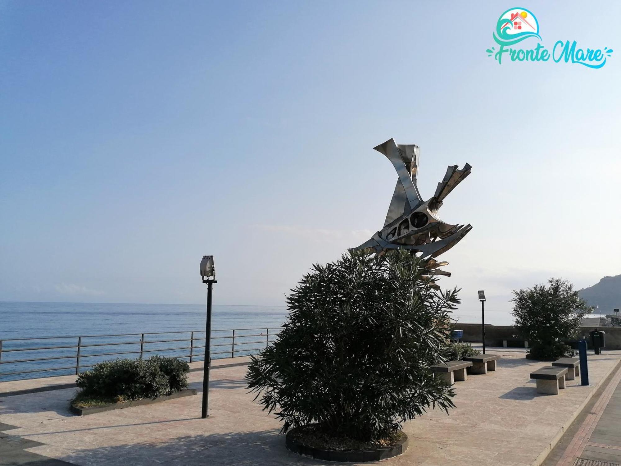 Casa Fronte Mare Βίλα Santa Teresa Di Riva Εξωτερικό φωτογραφία