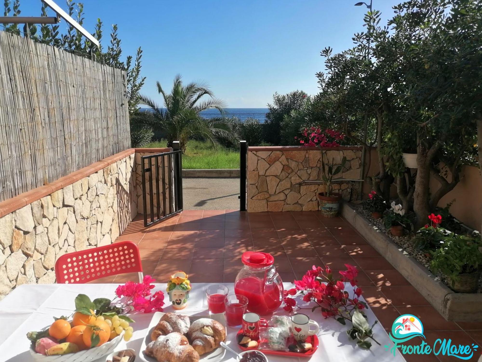 Casa Fronte Mare Βίλα Santa Teresa Di Riva Εξωτερικό φωτογραφία